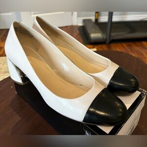 Nine West cap toe shoes